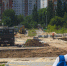 В парке героев-летчиков укладывают плитку со светодиодной подсветкой Инфраструктура - L34.News