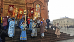 Даже в непогоду волгоградцы торжественно отметили День народного единства