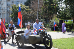 Волгоградцы отметили День Российского флага масштабным велопробегом