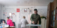 На избирательных участках в Волгоградской области голосуют участники СВО - Riac34.Ru